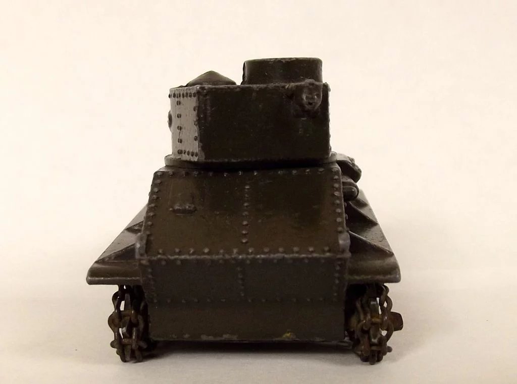 US Issue Dinky No152a Light Tanks With Chains, c1950-54 #2 - Image 3