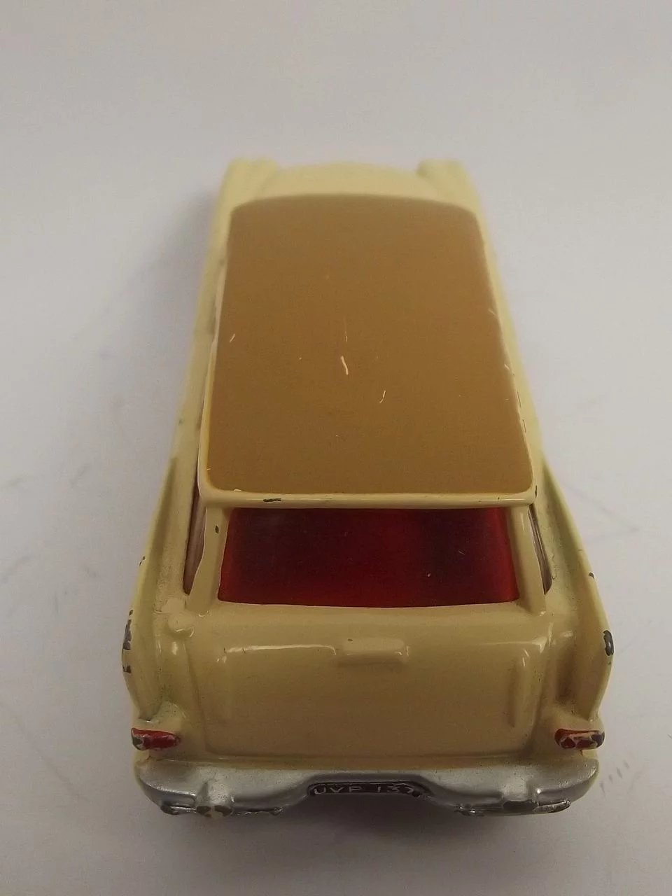 VNMIB Corgi 219 Plymouth Suburban 1960/63 - Image 6