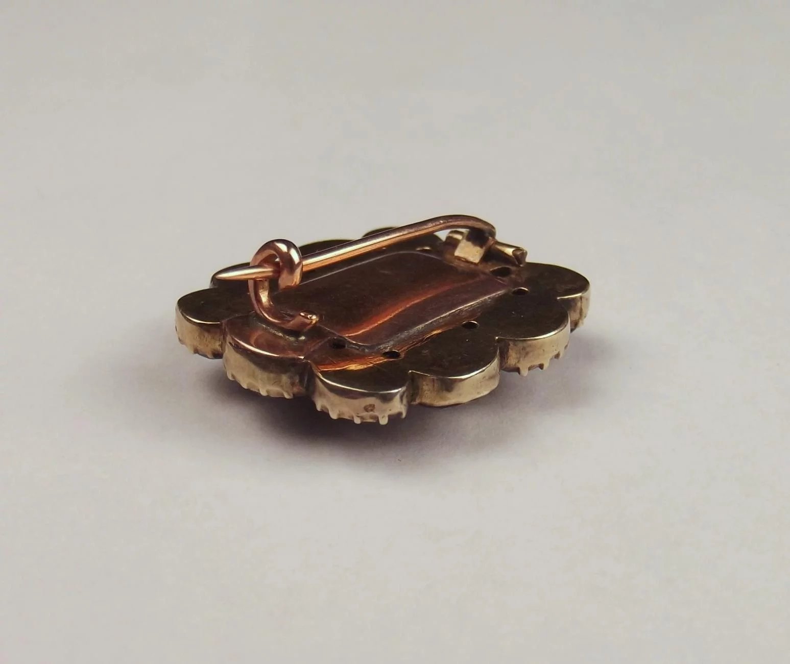Victorian 9ct Yellow Gold Amethyst & Pearl Mourning Brooch - Image 6