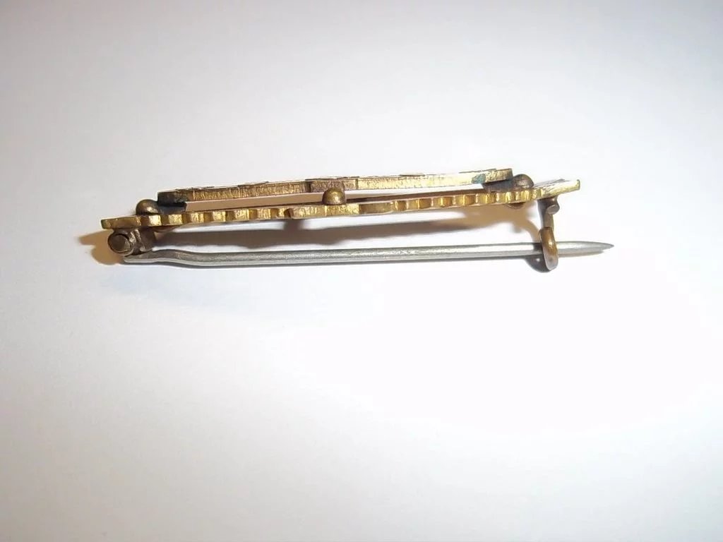 Victorian Cased 9 Ct Gold Veneer Aesthetic Style Brooch - Image 5