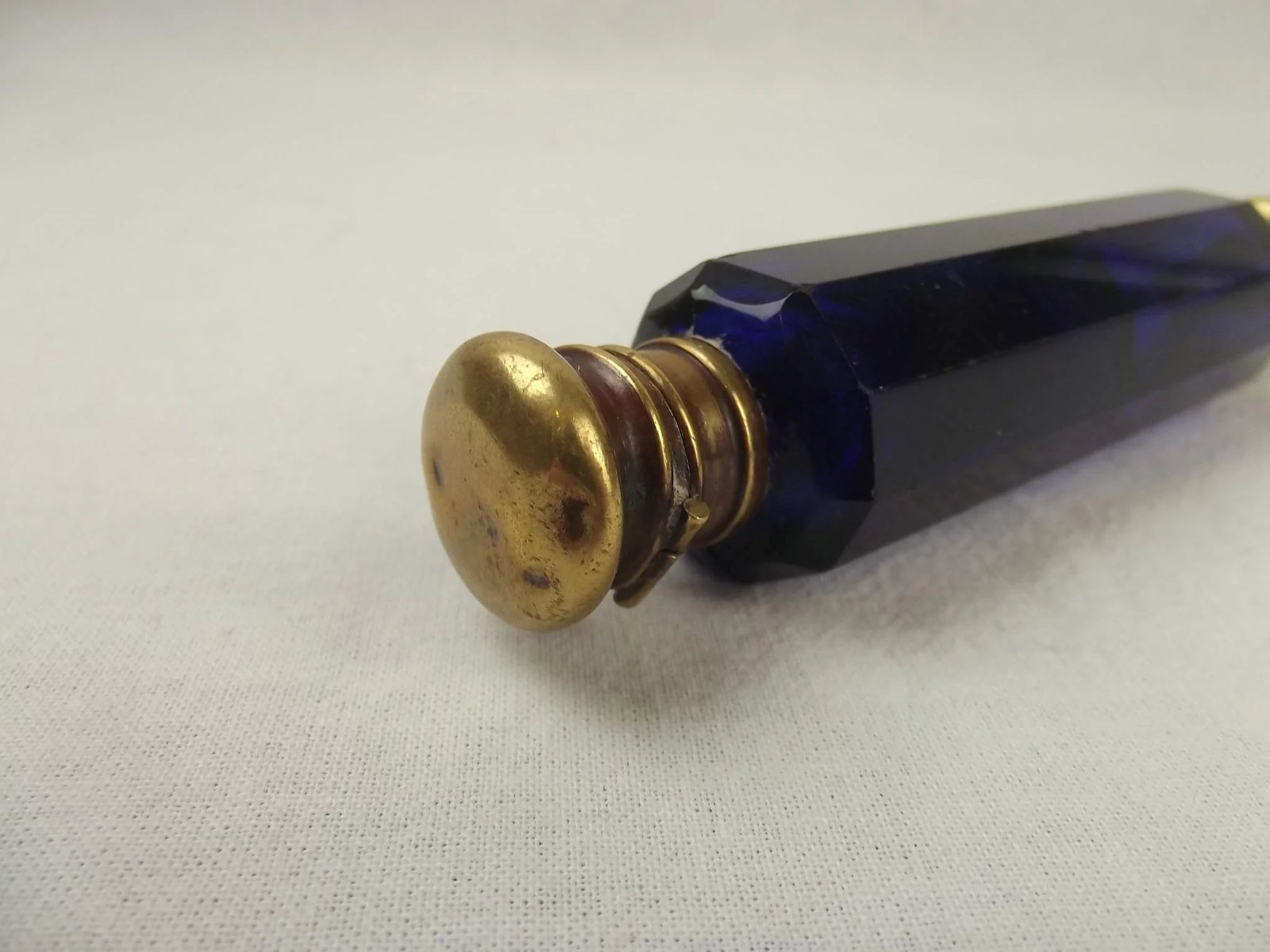 Victorian Double Ended Blue Glass Scent Bottle - Image 4