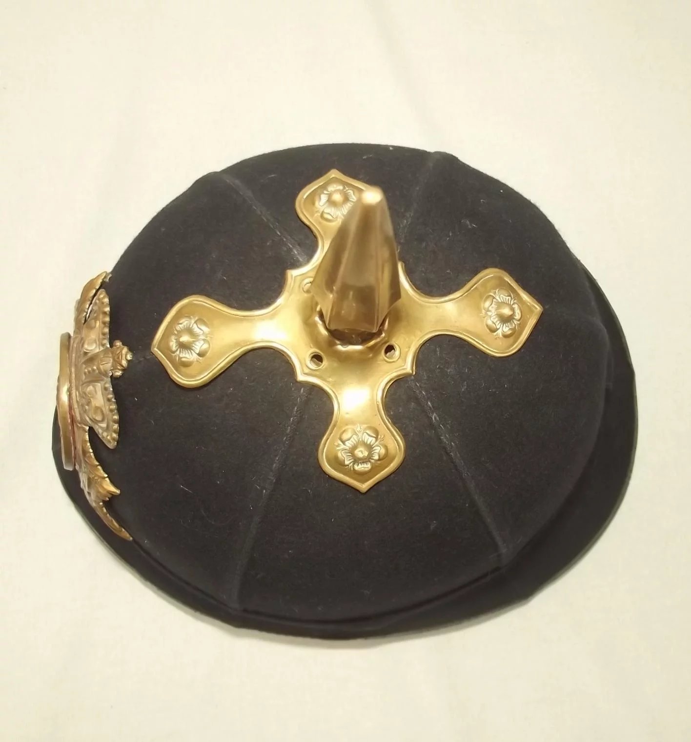 Victorian Leicestershire Regiment NCOs Spiked Pit Helmet - Image 4