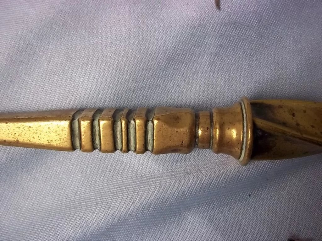 Victorian Three Piece Set of Brass Fire Irons c.1880 - Image 6