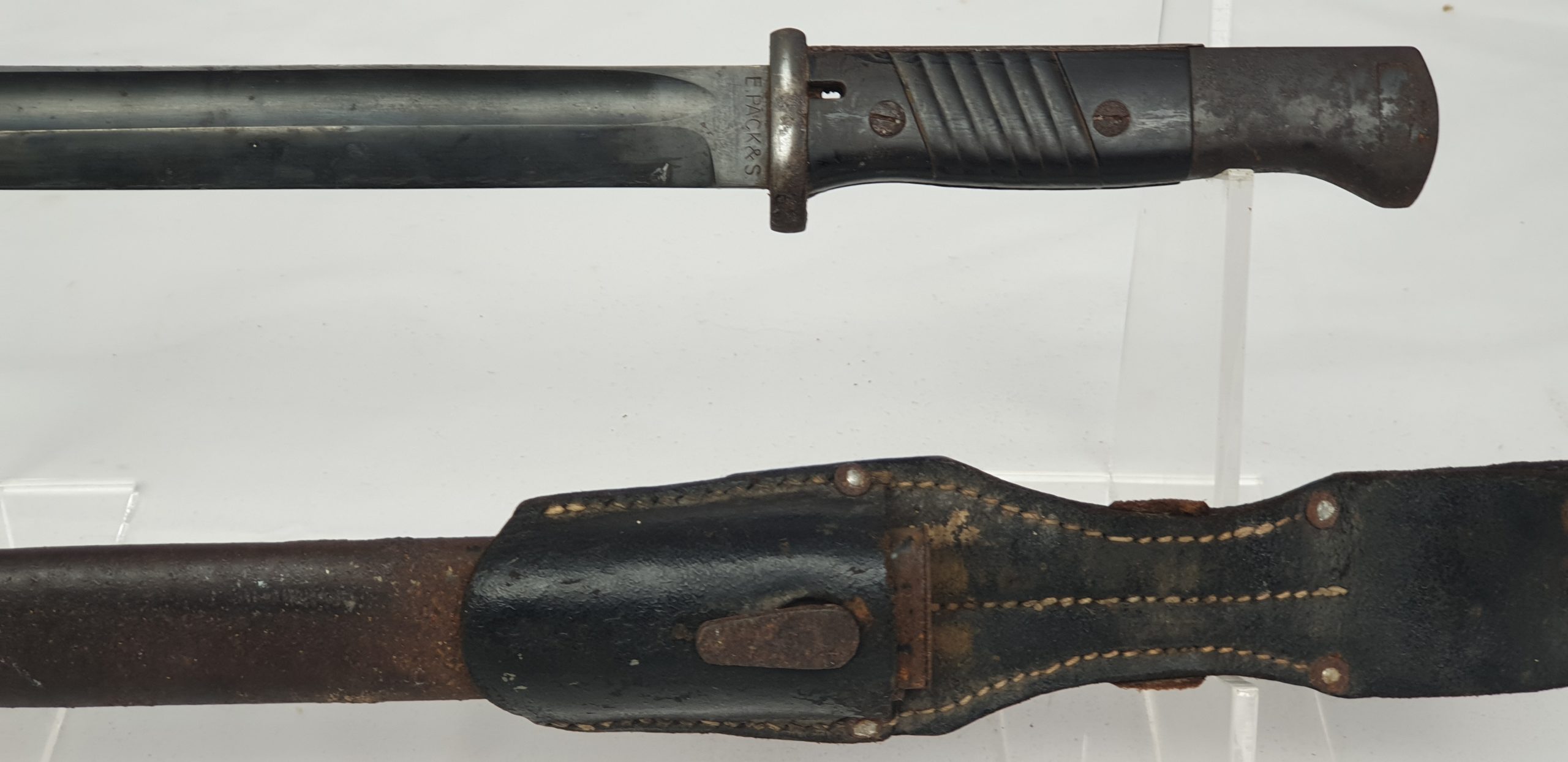 WW2 German K98 bayonet, Scabbard & Frog - Image 3