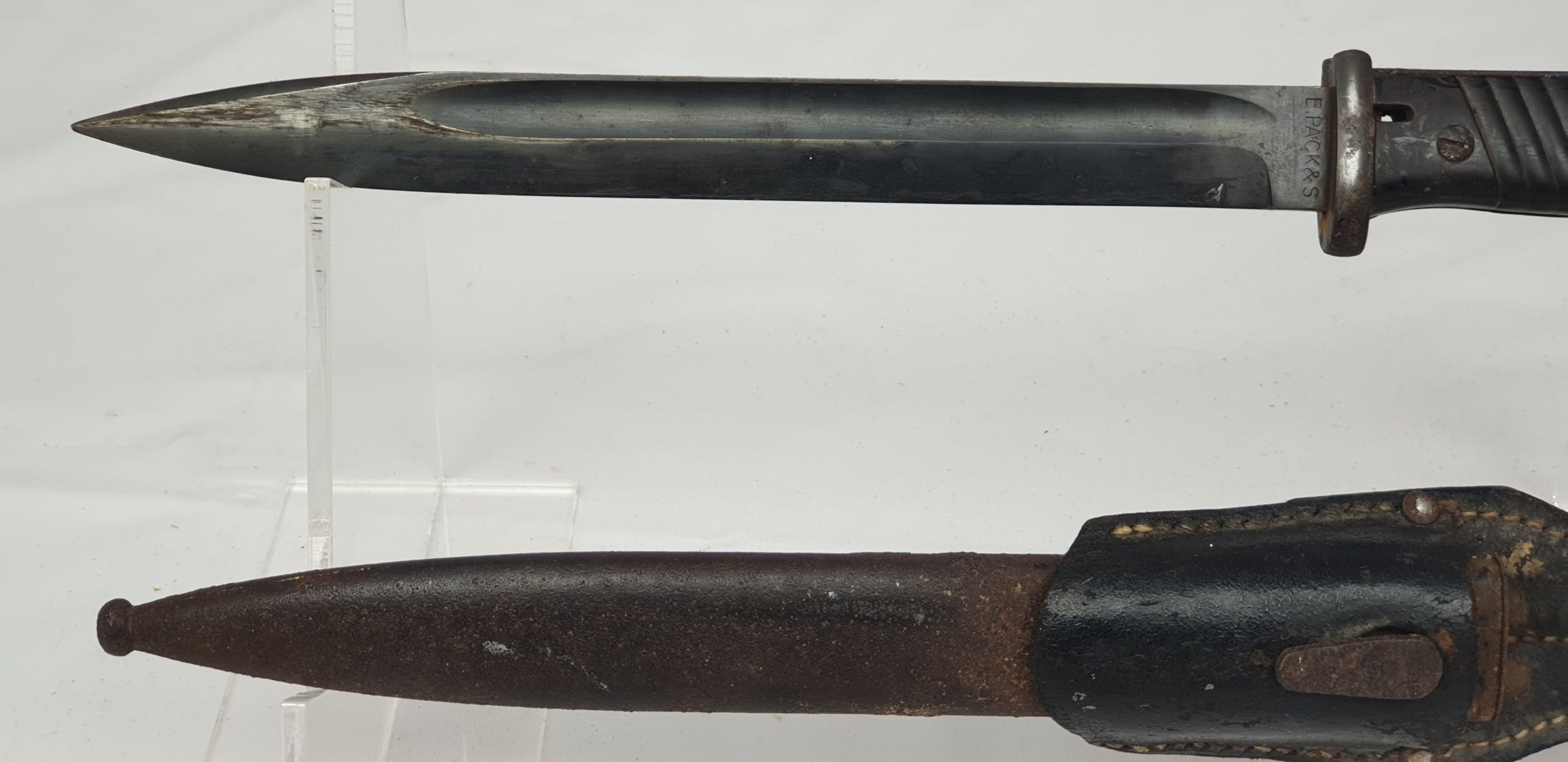 WW2 German K98 bayonet, Scabbard & Frog - Image 4
