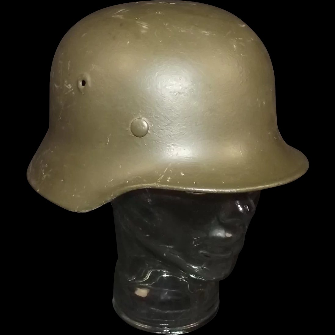WW2 German M40 Helmet