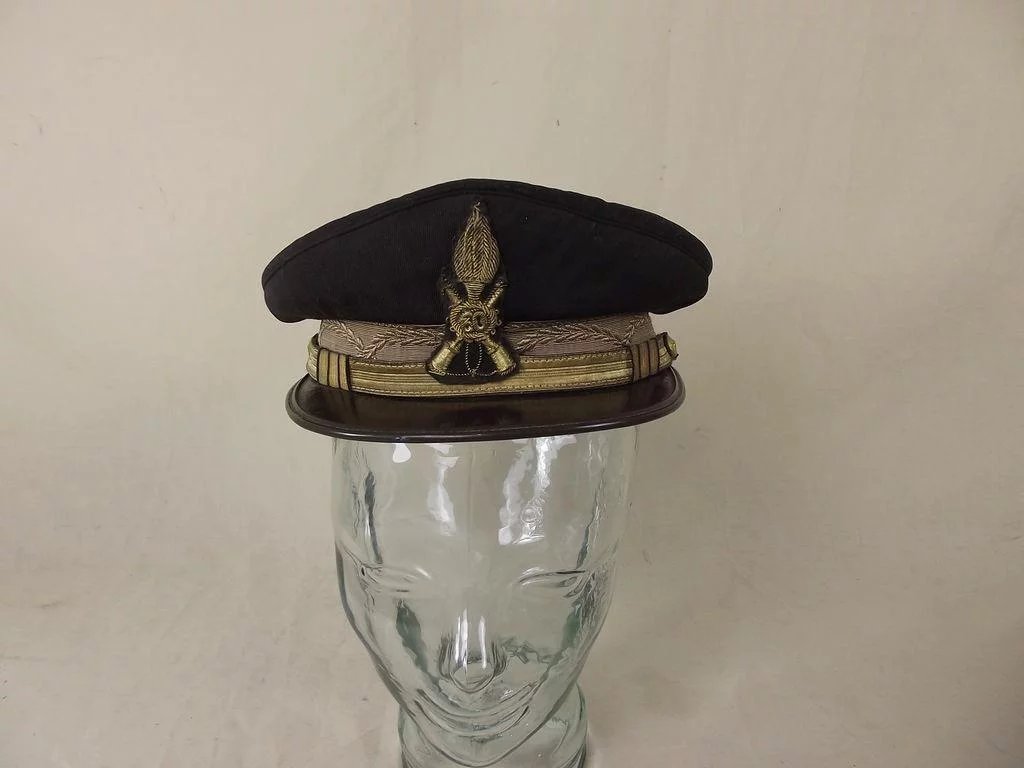 WWII Italian Army Officer’s Visor Cap 60th Line Inf. Regiment - Image 2