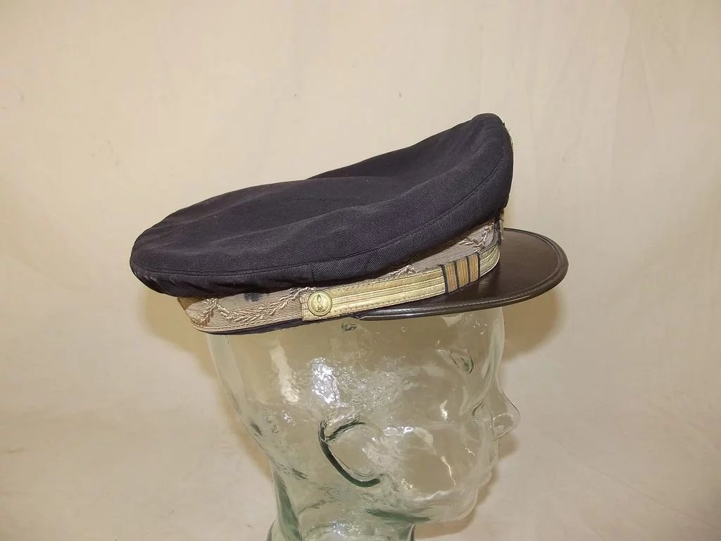 WWII Italian Army Officer’s Visor Cap 60th Line Inf. Regiment - Image 4
