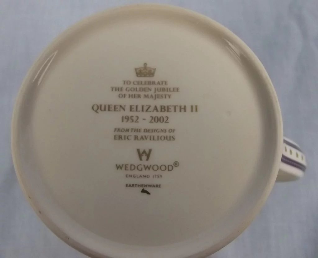 Wedgwood Queen Elizabeth II Golden Jubilee Commemorative Mug - Image 8