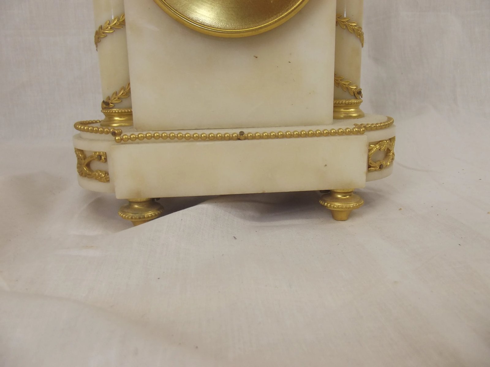 c1880 Striking French Ormolu And White Marble Mantle Clock - Image 9