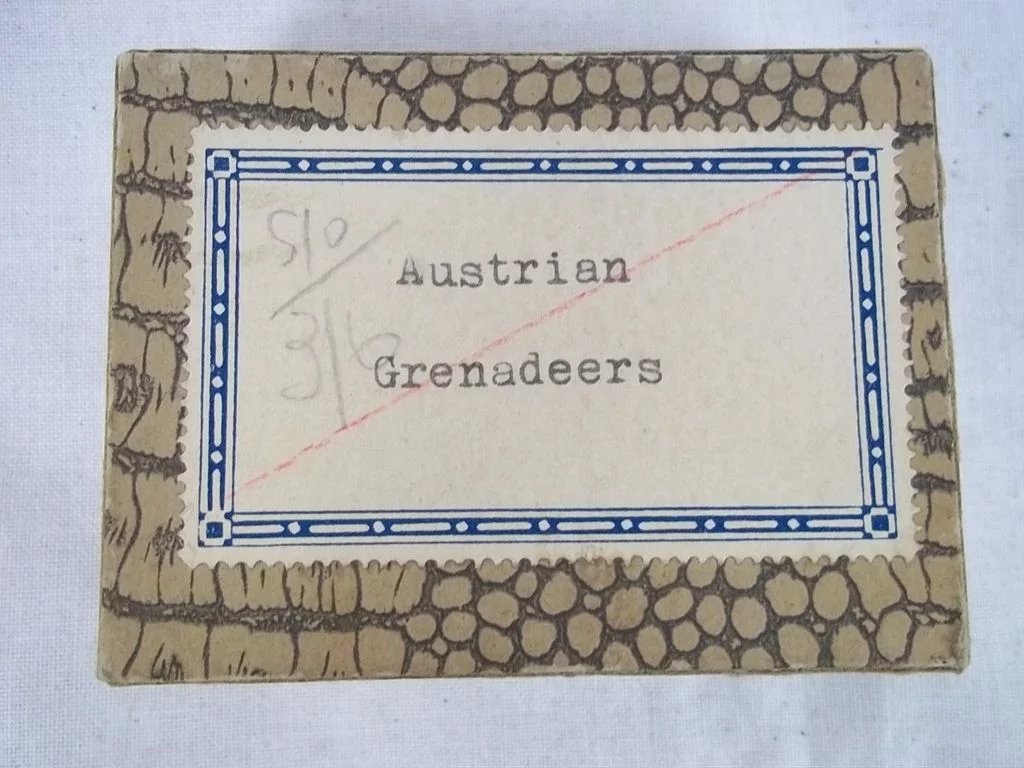 c1900/20 Austrian Grenadiers Vintage Tin Flats 20 Pieces. Boxed - Image 3