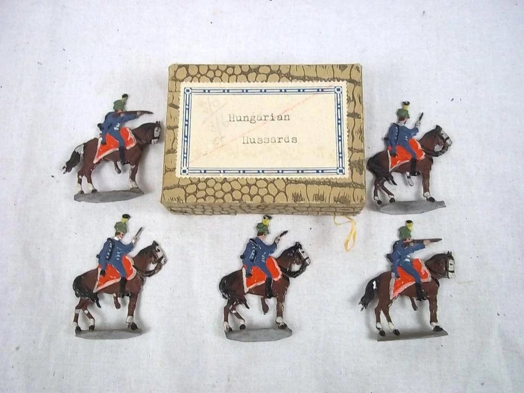 c1900/20 Hungarian Hussars Vintage Tin Flats 5 Pieces. Boxed