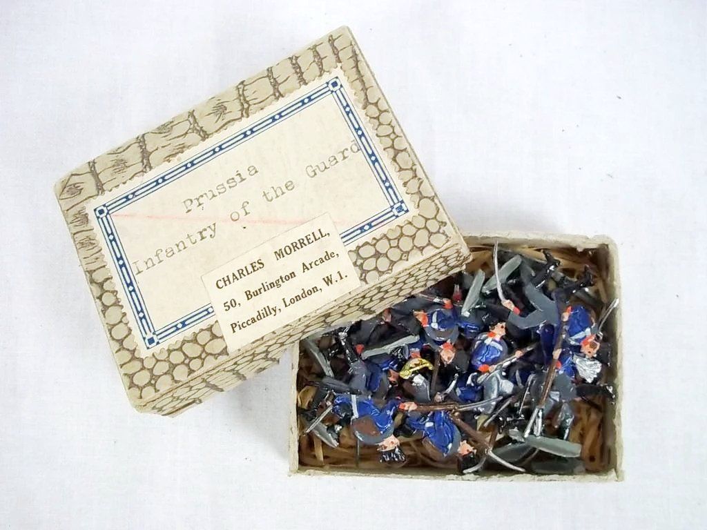 c1900/20 Prussian Infantry of the Guard Vintage Tin Flats 21 Pieces. Boxed - Image 2