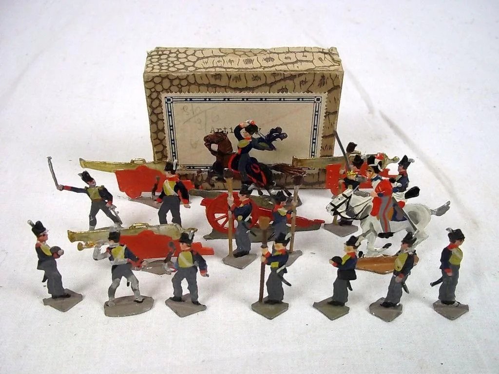 c1900/20 "Artillery" Vintage Tin Flats 19 Pieces. Boxed