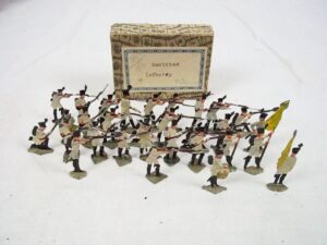 c1900/20 "Austrian Infantry" Vintage Tin Flats 30 Pieces. Boxed
