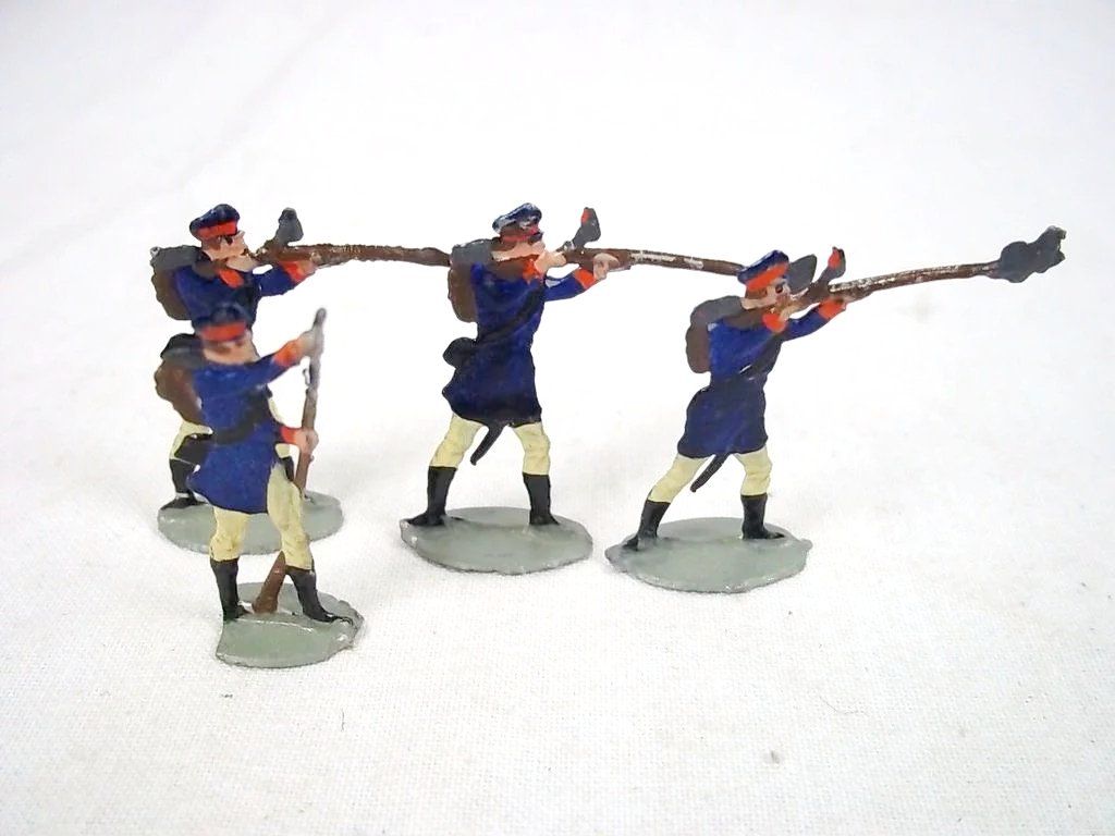 c1900/20 "Austrian Infantry" Vintage Tin Flats 19 Pieces. Boxed - Image 2