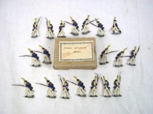 c1900/20 "French Infantry Storm" Vintage Tin Flats 19 Pieces. Boxed