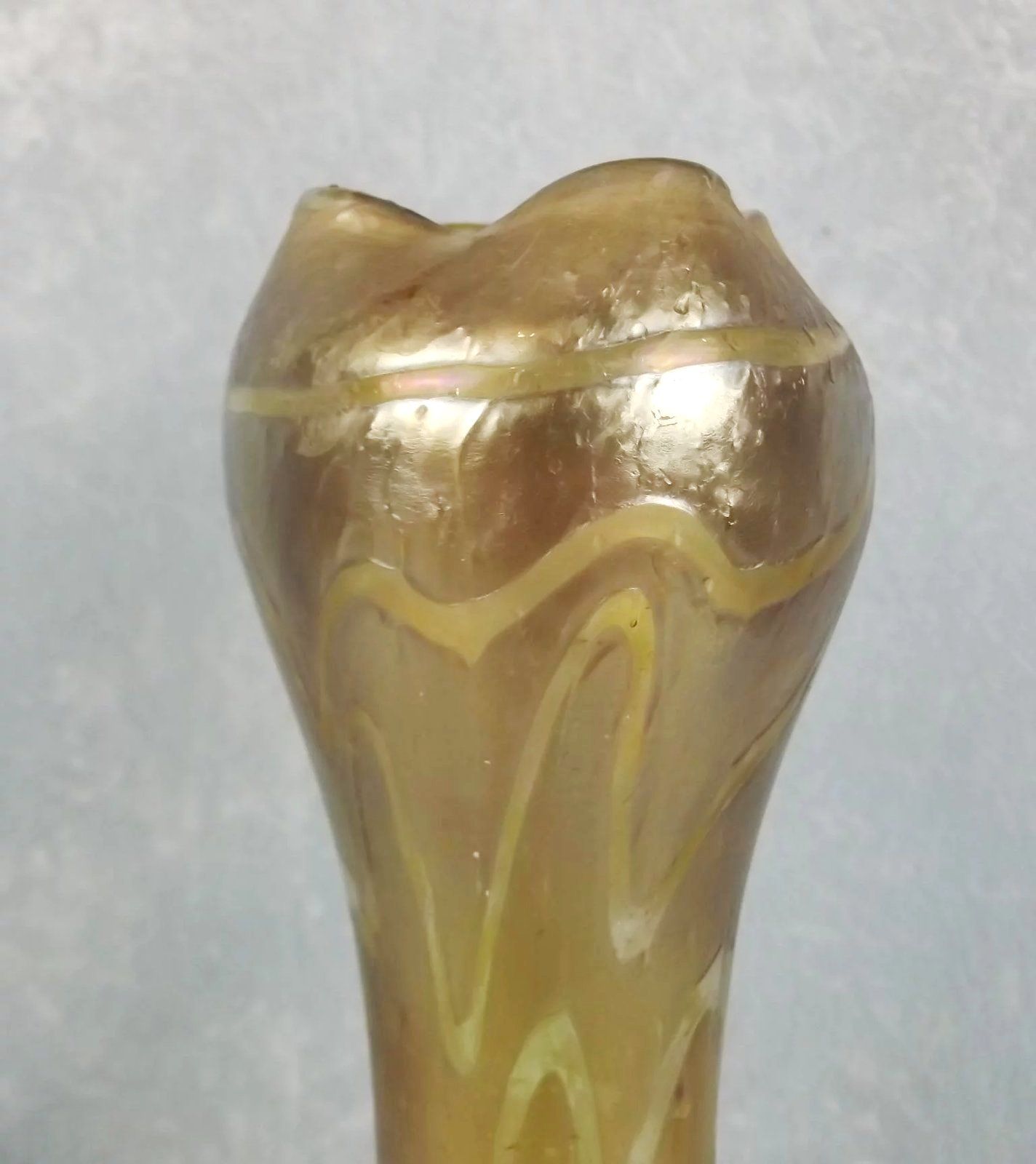 c1905 Bohemian Otto Tham For Fritz Heckert Changeant Silberband Glass Vase - Image 2