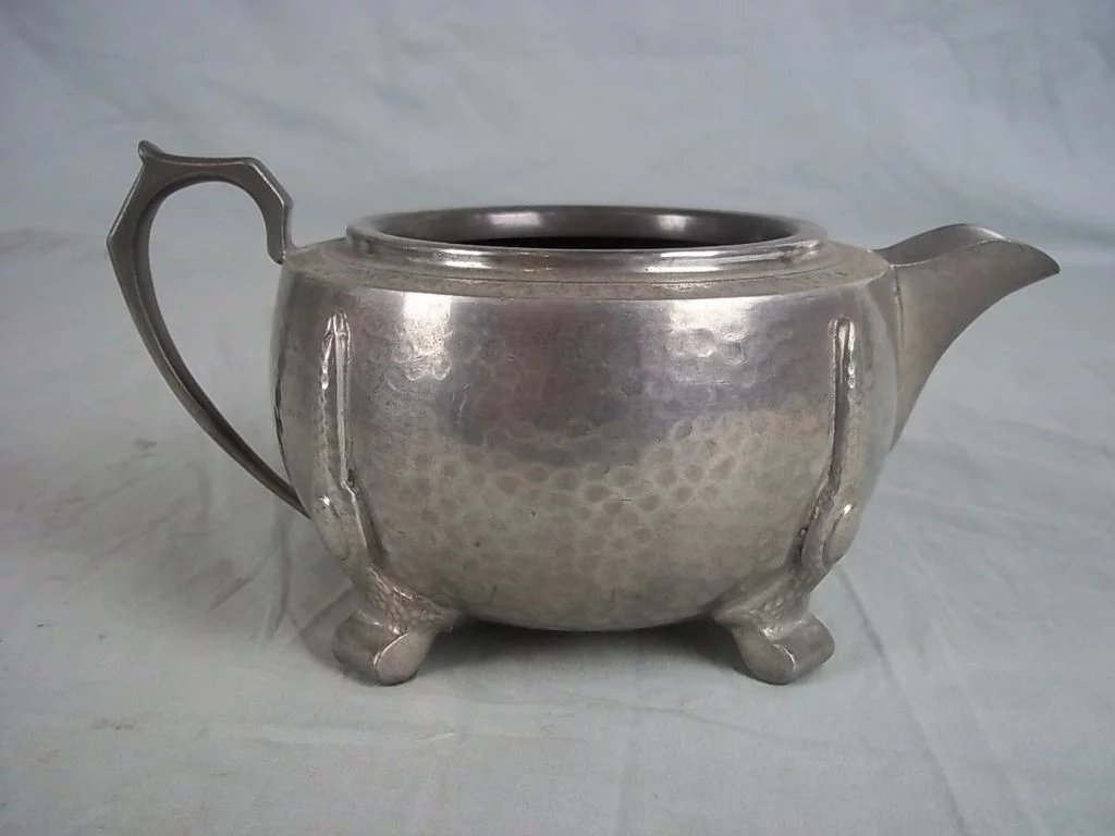 c1940 Arts & Crafts Style Hammered Pewter 3 Piece Tea Service By A.E. Poston - Image 8
