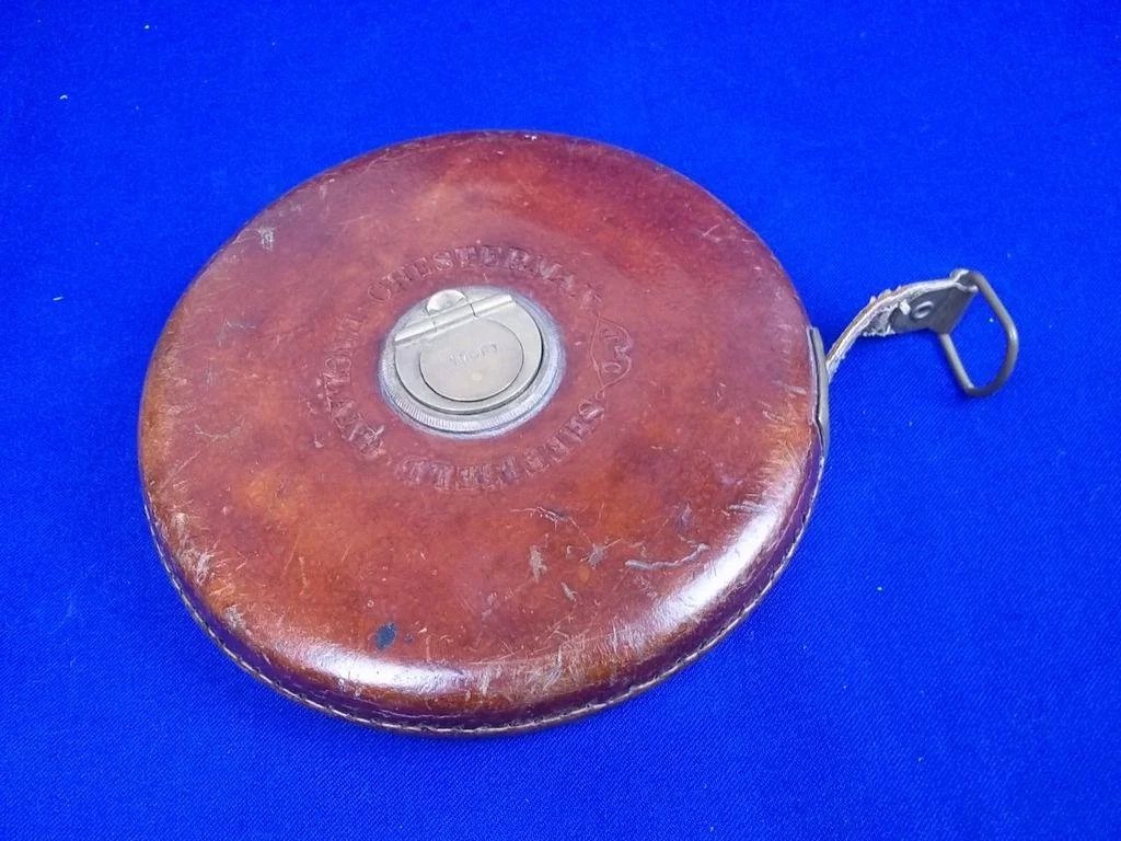 c1950 100 Foot Leather Bound Tape Measure By Chesterman Of Sheffield - Image 2