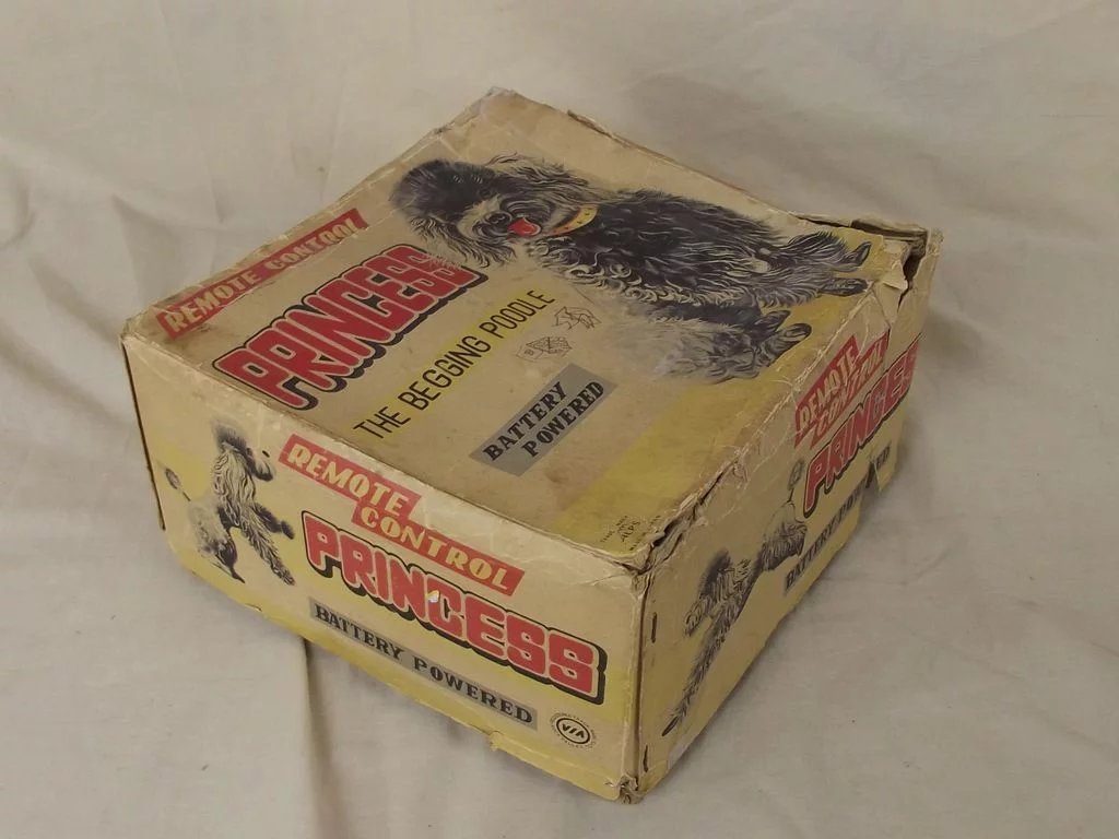 c1950 Alps Princess The Begging Poodle Battery Powered Dog - Image 9