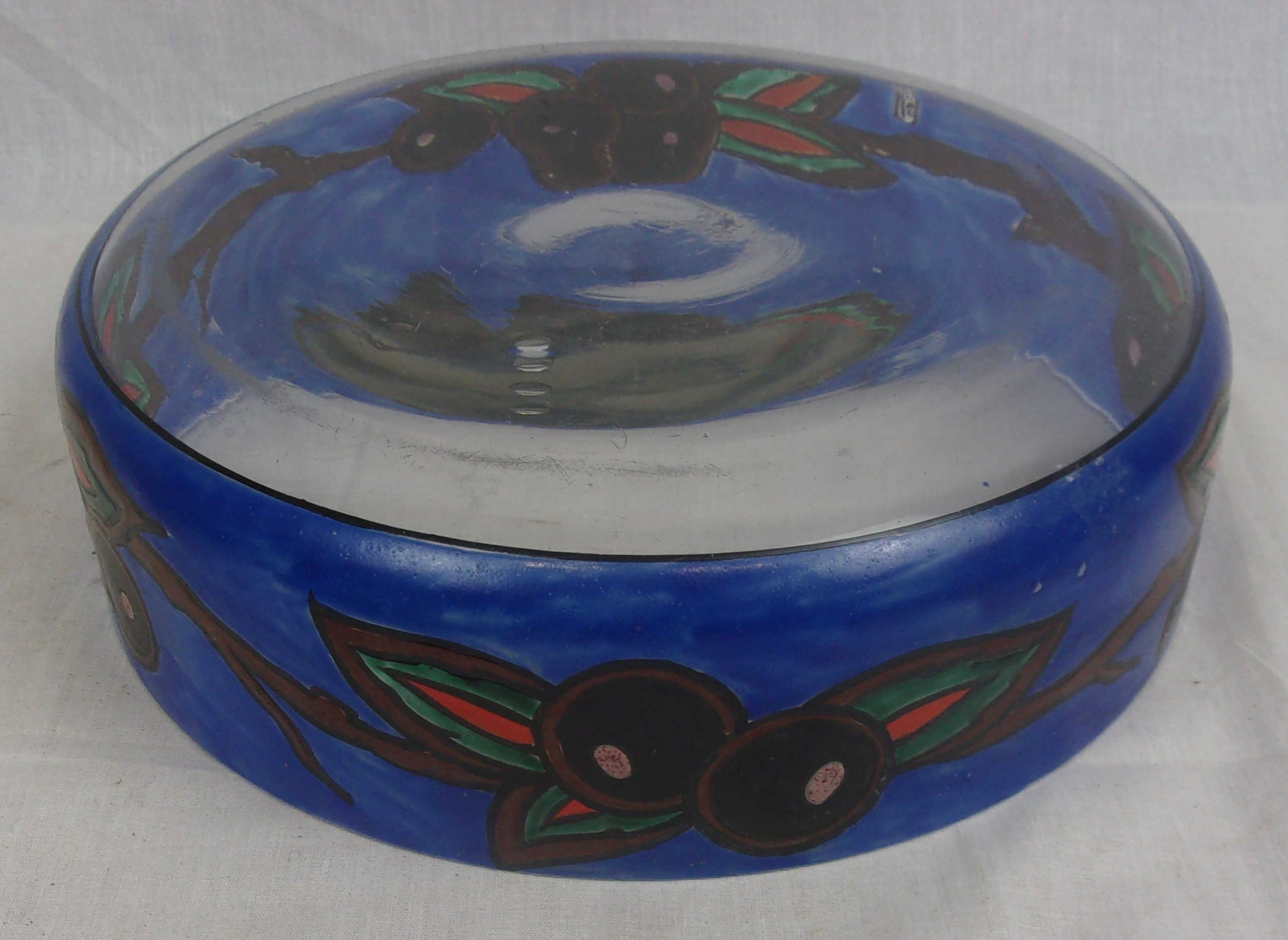 1920's Leune Glass Bowl With Leaves And Berries - Image 2