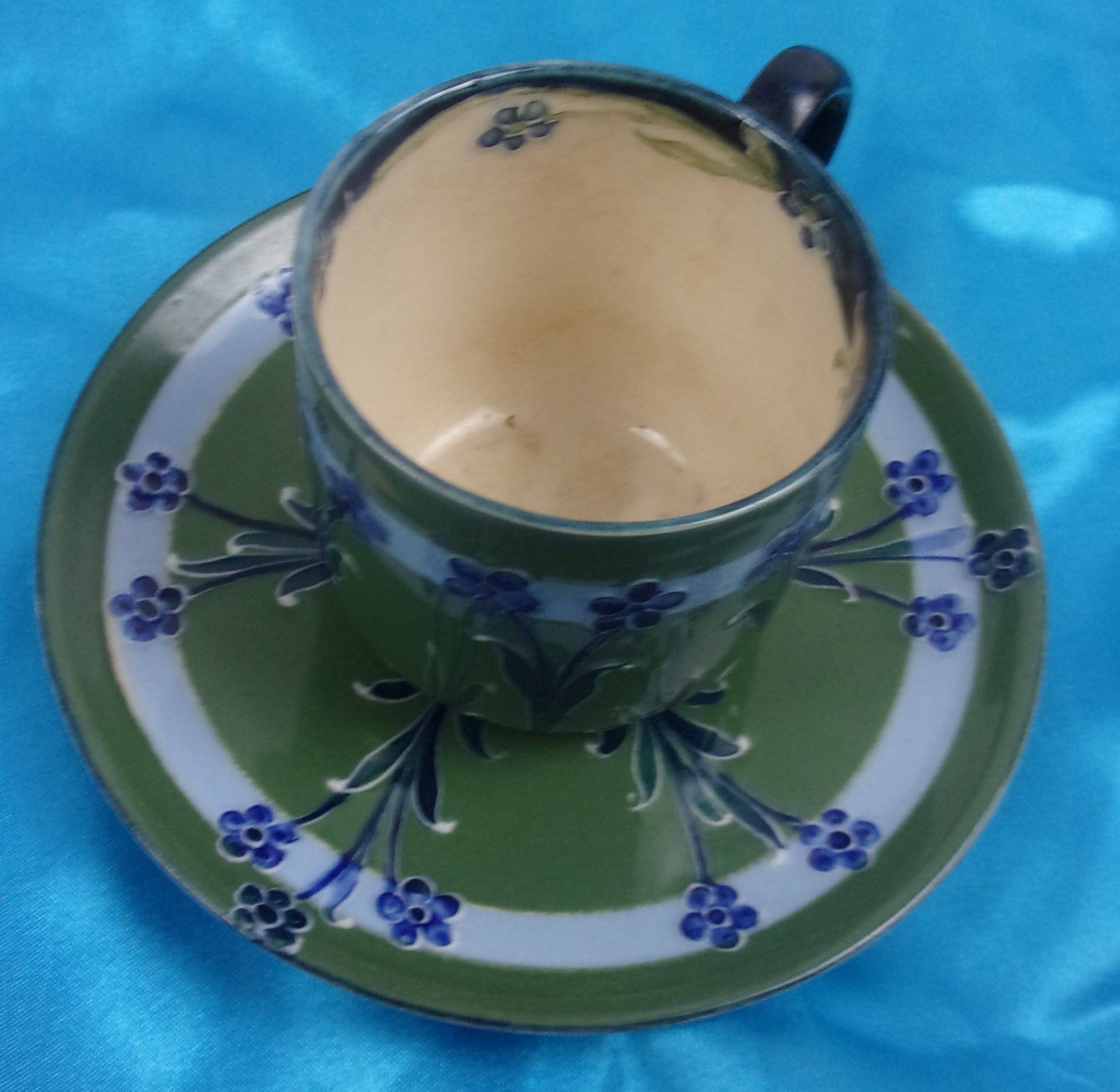 Late Victorian Moorcroft For MacIntyre Florian Ware Tea Cup And Saucer - Image 8