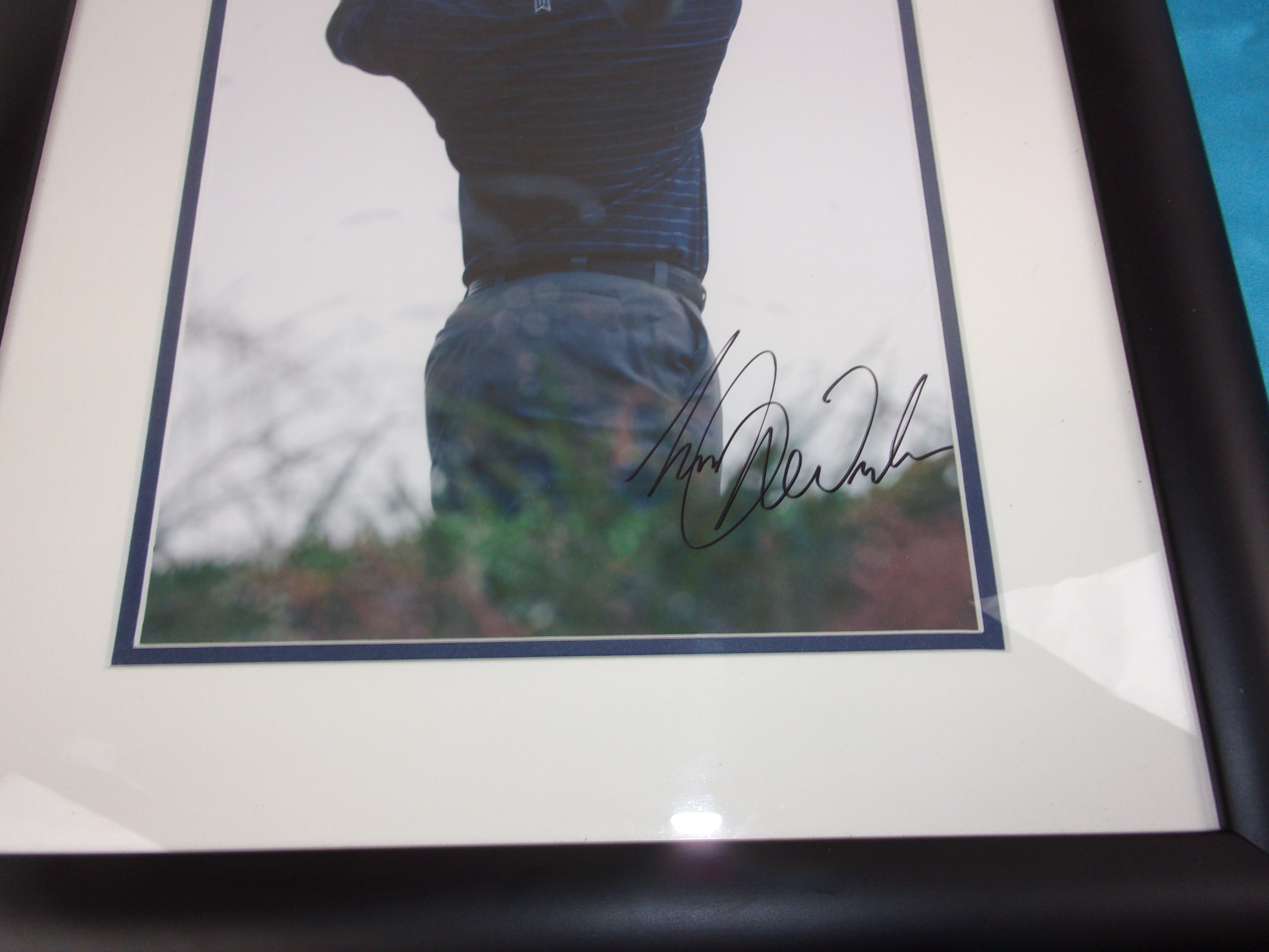 Framed And Signed Photograph Of Tiger Wood - Image 2