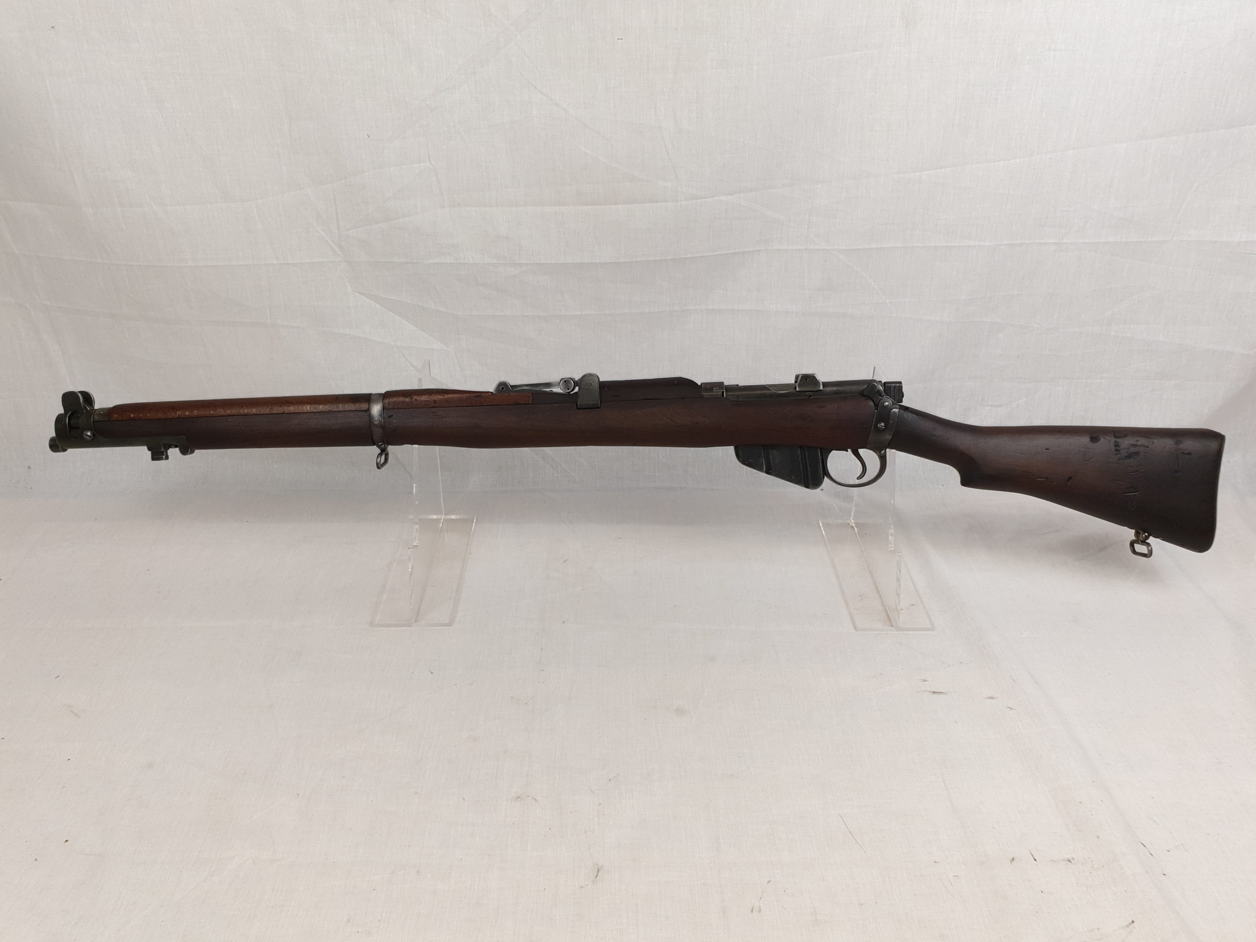 A Deactivated 1942 Dated Lee Enfield Mk III by Lithgow - Image 20