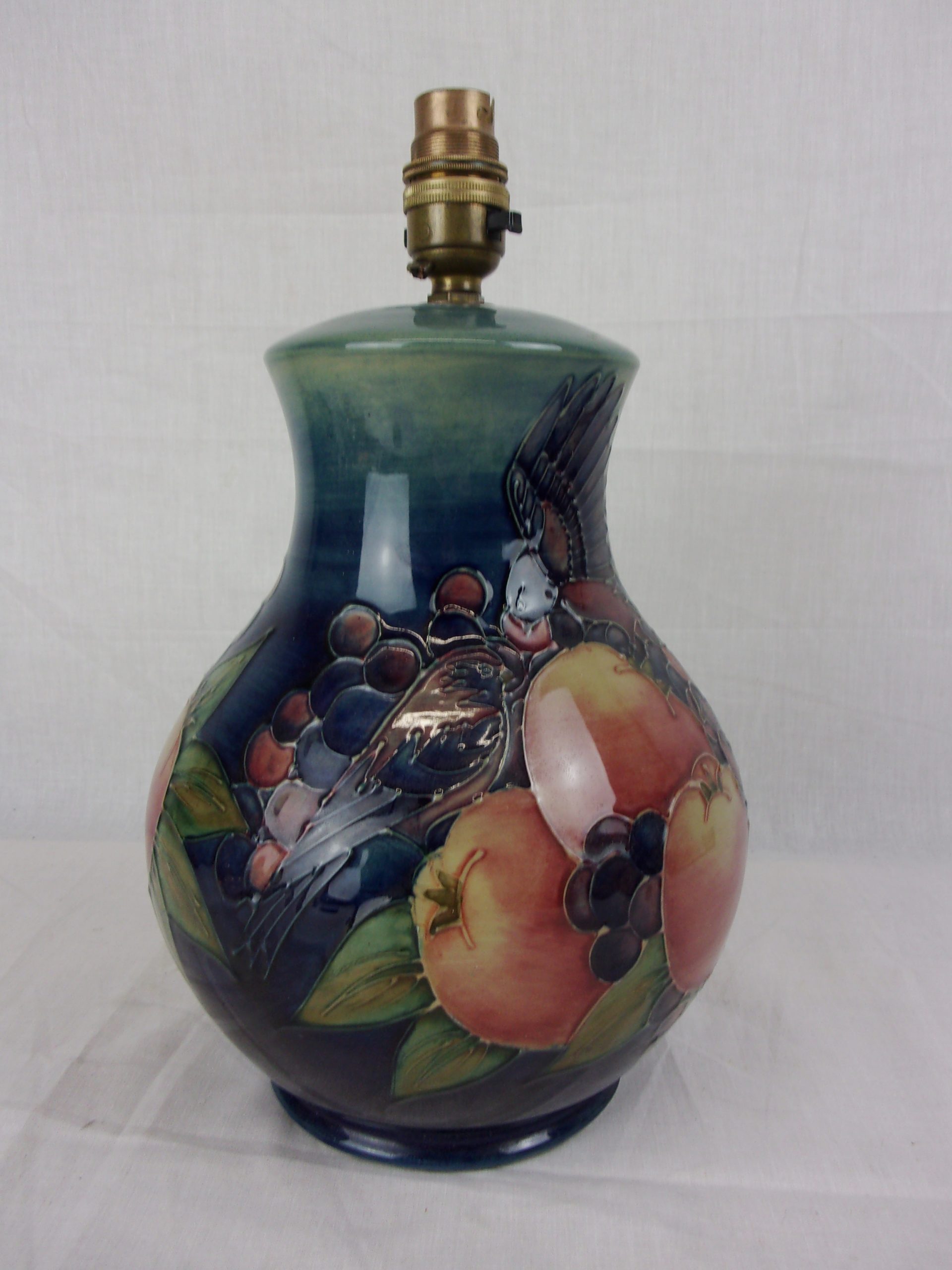 Moorcroft Blue Finches Ovoid Table Lamp - Image 7