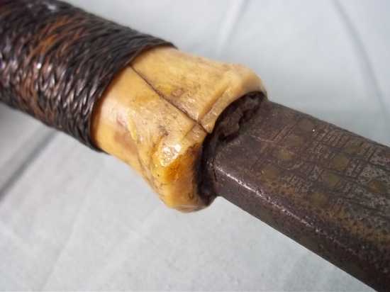 C1900 Dayak (Borneo) Headhunters Sword - Image 5