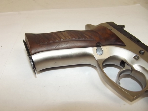 Deactivated Czech 75 B Cal. 9mm Automatic Pistol - Image 18