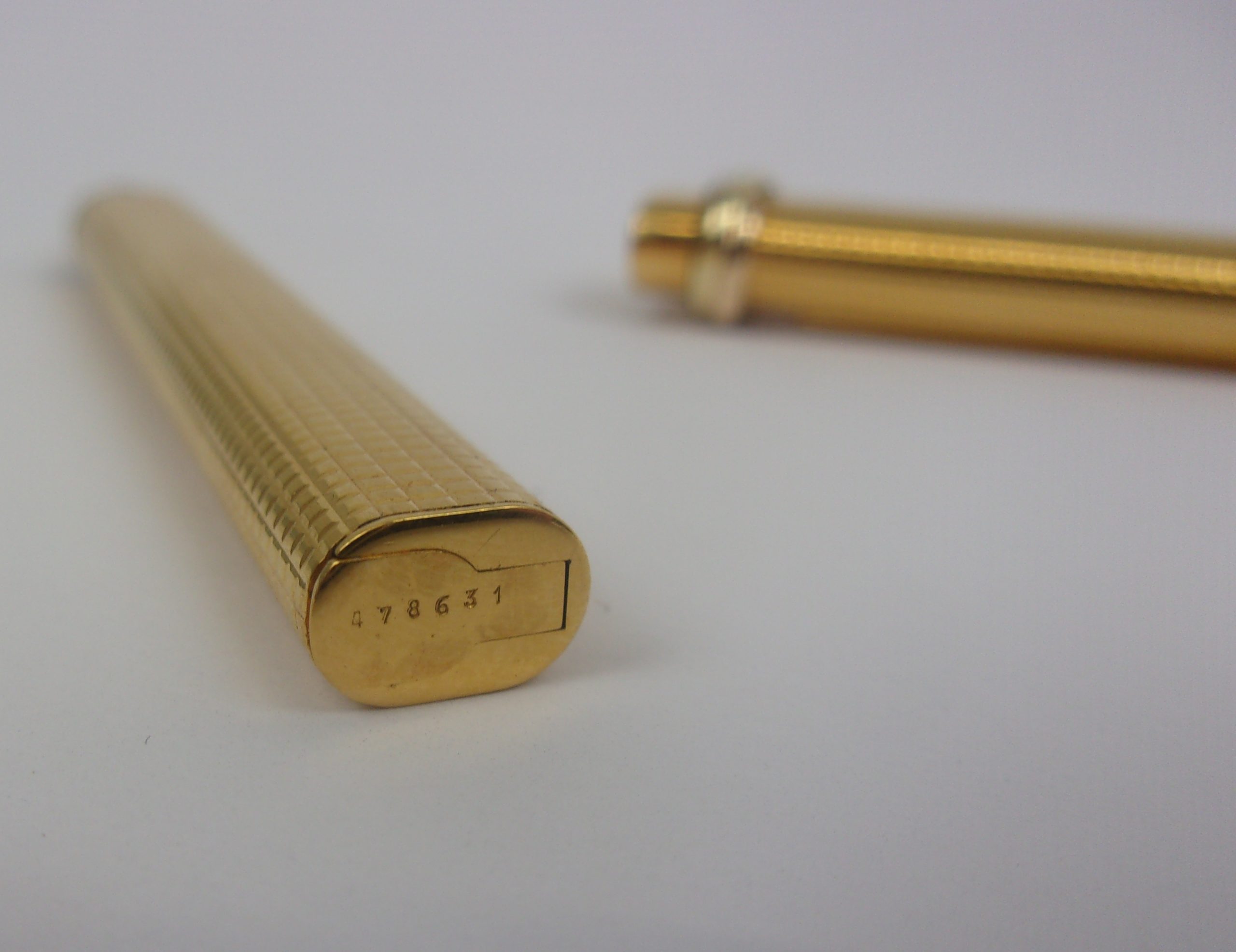 Les Must De Cartier Gold Plated Ballpoint Pen c1980’s - Image 4