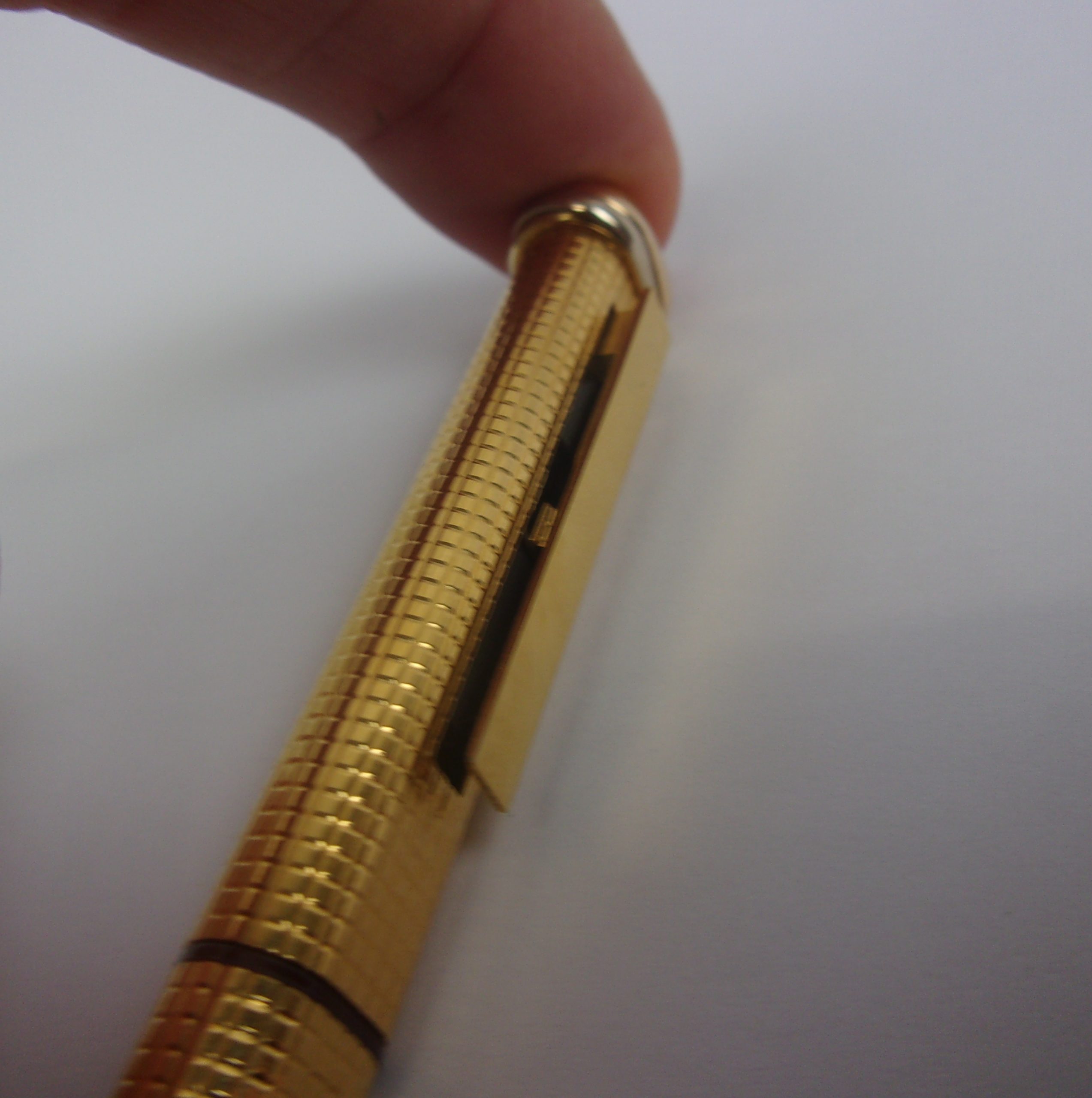 Les Must De Cartier Gold Plated Ballpoint Pen c1980’s - Image 7
