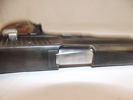 Deactivated P226 Sig Sauer Automatic Pistol - Image 20