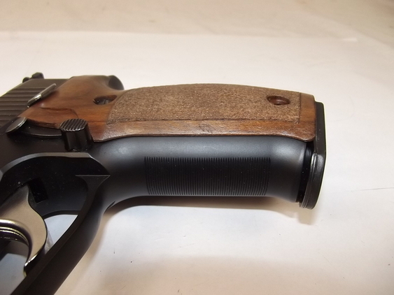 Deactivated P226 Sig Sauer Automatic Pistol - Image 4