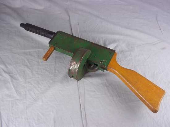 c.1950 TinplateBattery Powered Triang Tommy Gun
