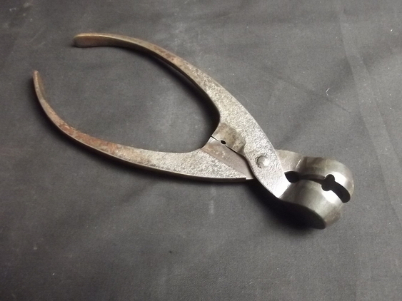 19th Century .75 Caliber Shot Mould
