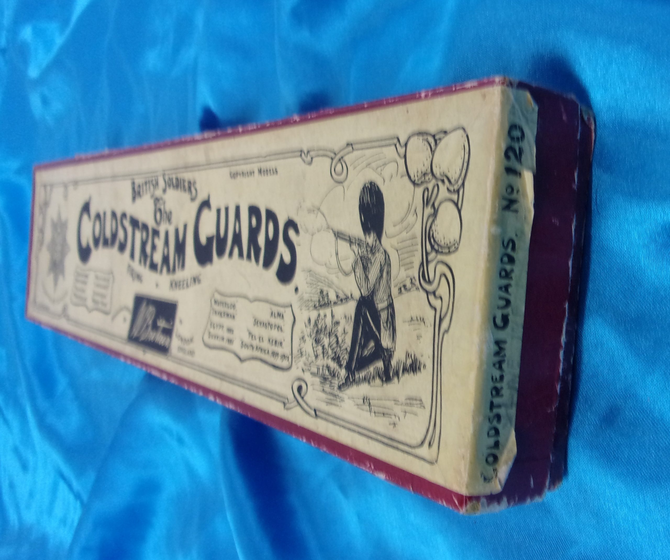 Britains Toy Soldiers Set 120 Coldstream Guards Kneeling Original Whisstock Box - Image 7