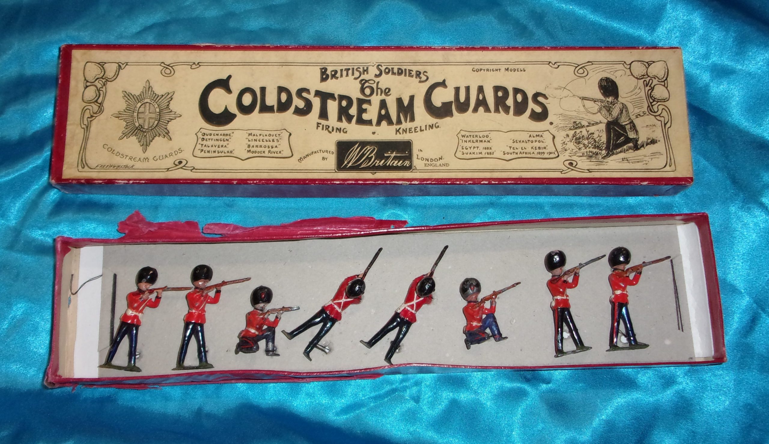 Britains Toy Soldiers Set 120 Coldstream Guards Kneeling Original Whisstock Box