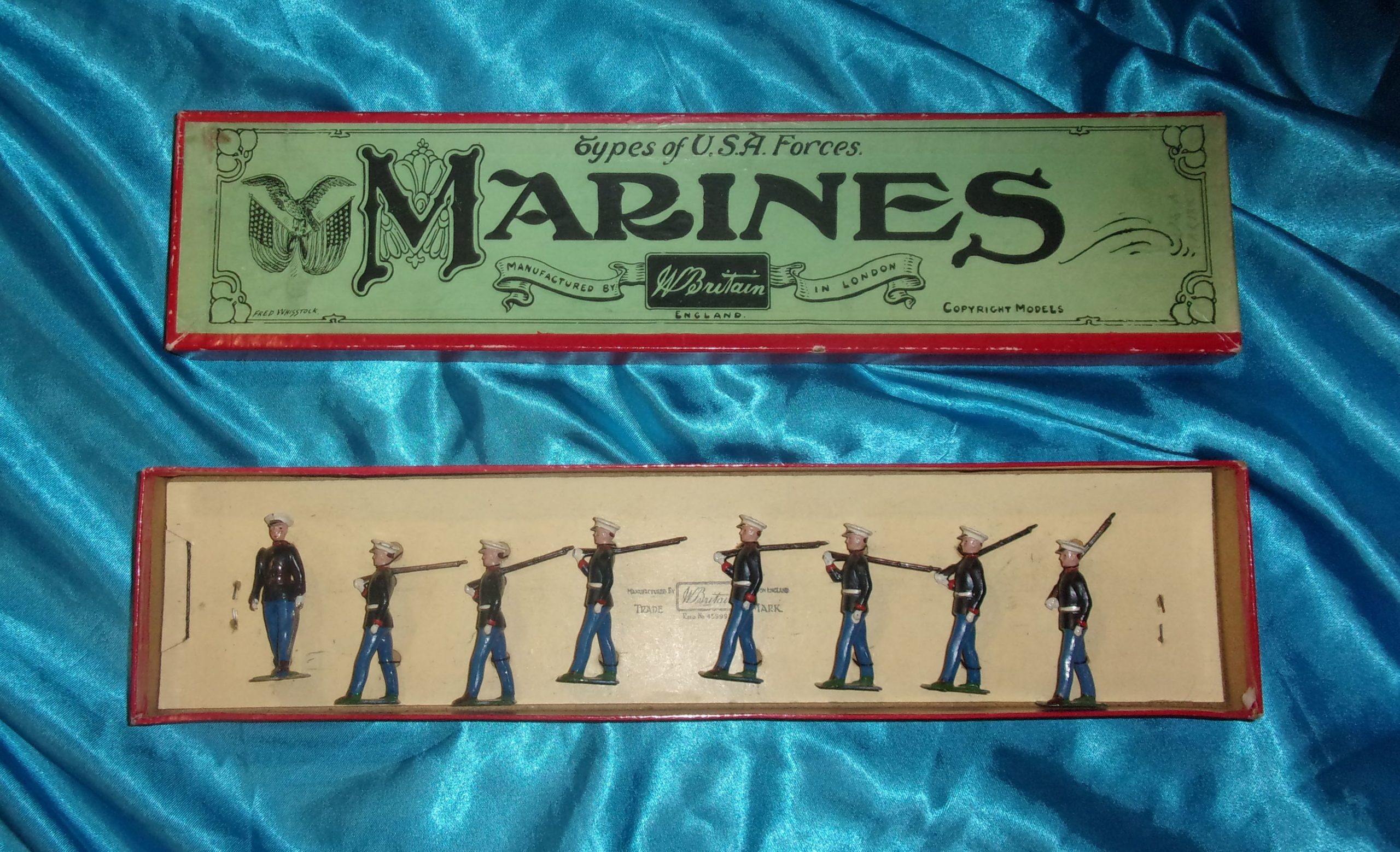Britains Toy Soldiers Set 228 Types Of U.S.A. Forces Marines In Whisstock Box