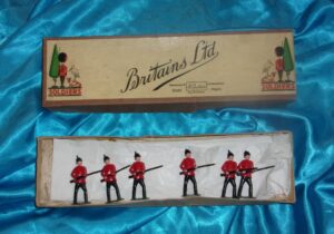 Britains Infantry Of The Line Standing On Guard Review Order Set 2A