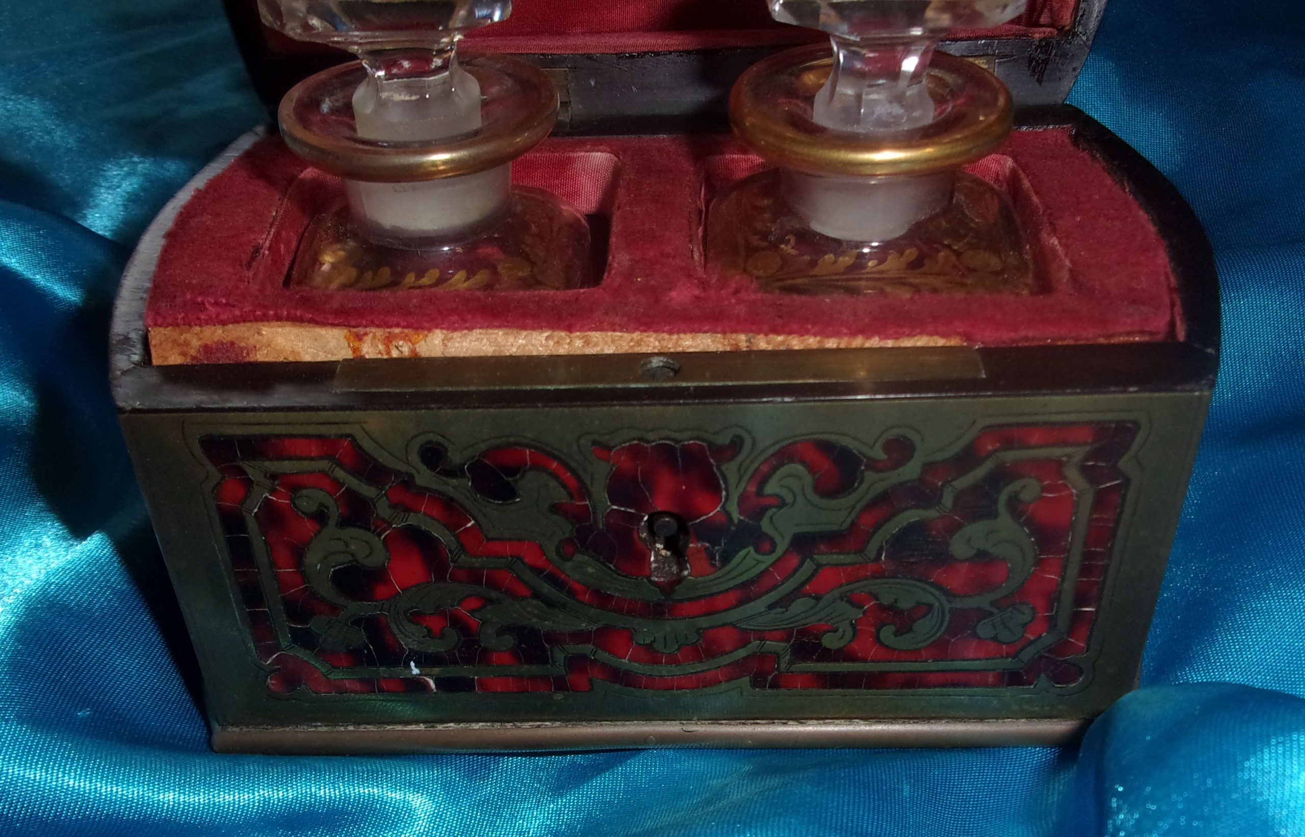 Circa 1840 French Boulework Perfume Set - Image 8