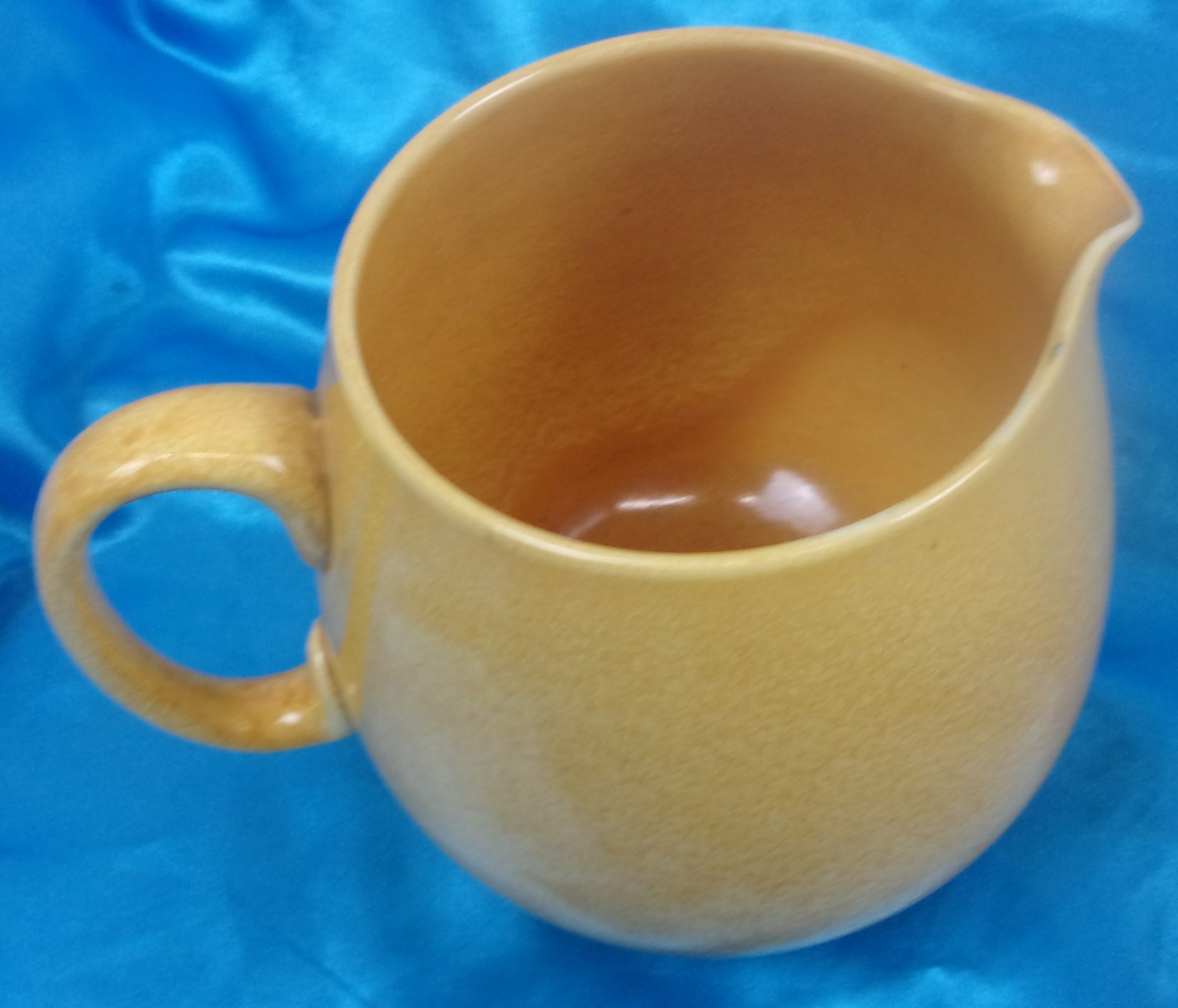 Moorcroft 1930's Sun Ray Yellow Jug - Image 3