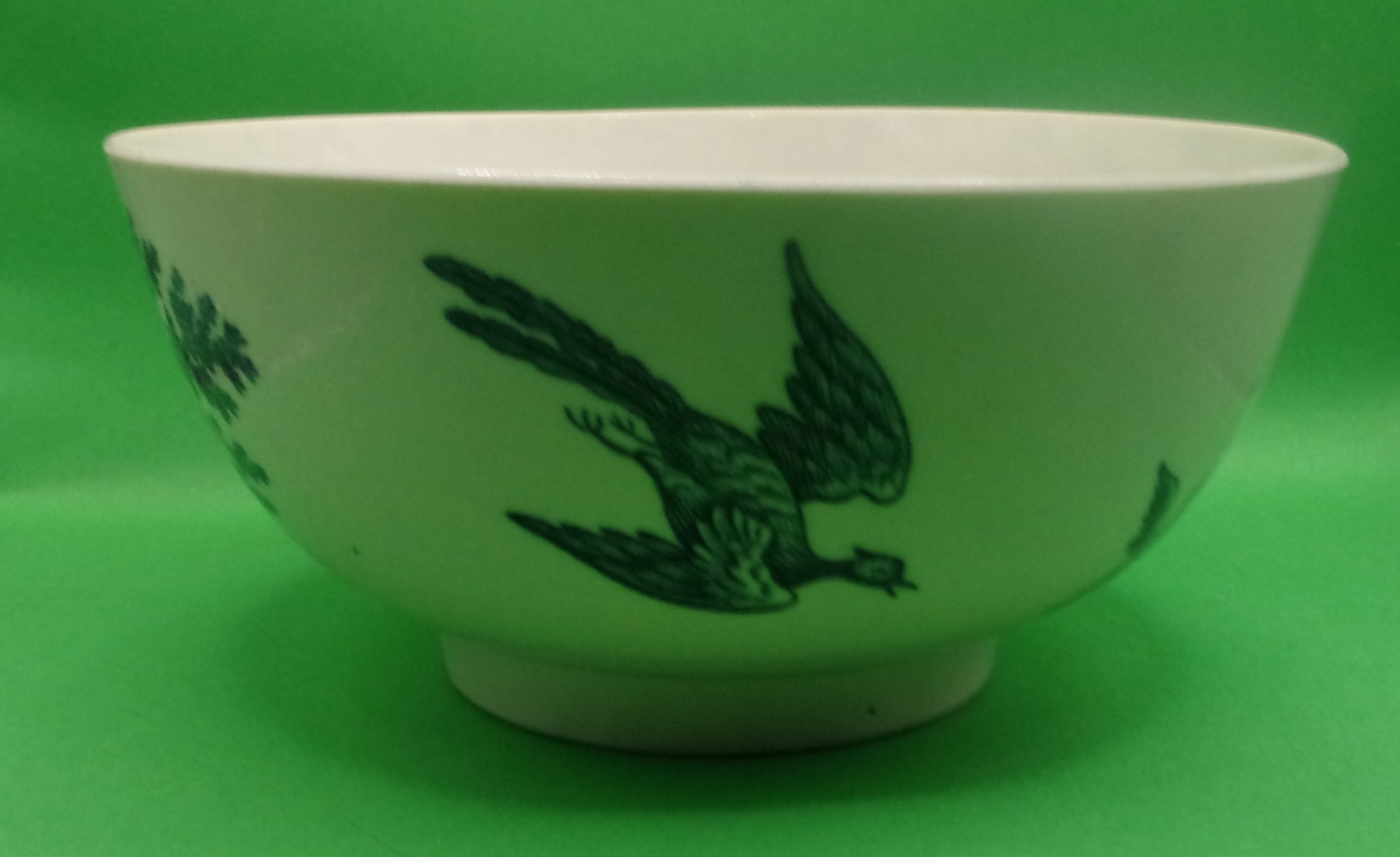18th Century Worcester Porcelain Slop Bowl With The Birds In Branches Pattern - Image 13