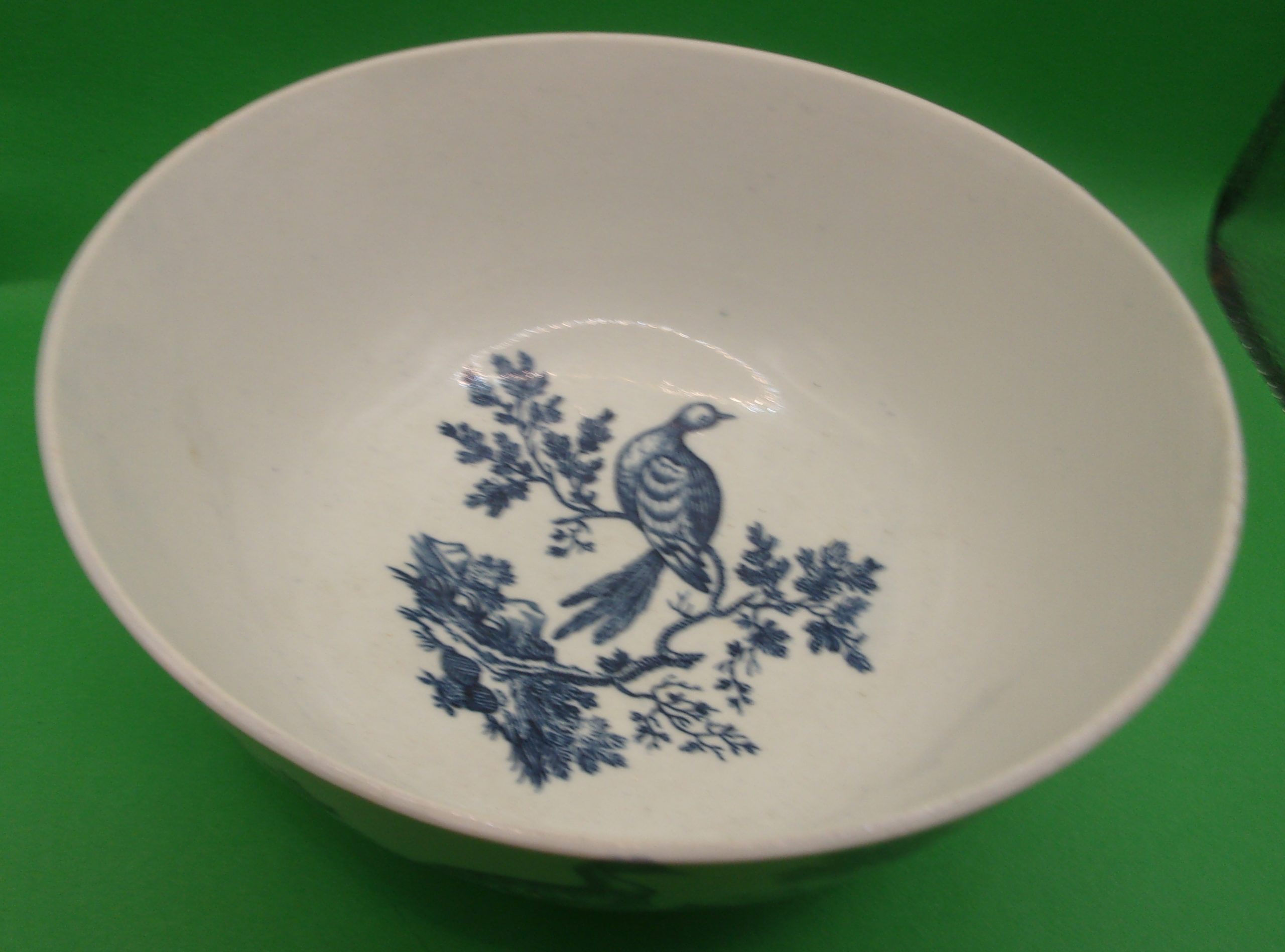 18th Century Worcester Porcelain Slop Bowl With The Birds In Branches Pattern - Image 7