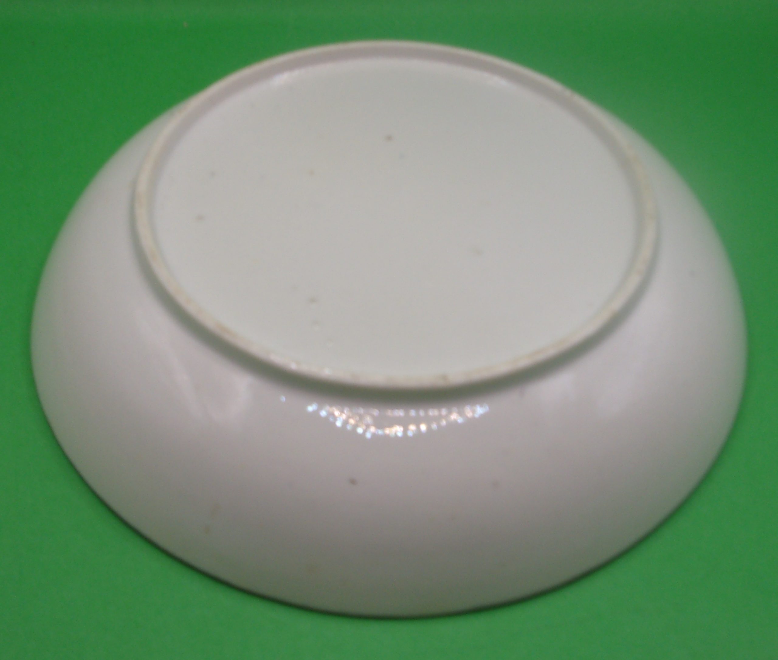 18th Century English Porcelain Teacup And Saucer In Polychrome Enamels With Silvering - Image 8