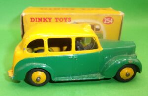 Boxed Dinky Toys 254 Austin Taxi 1956-59 Two Tone