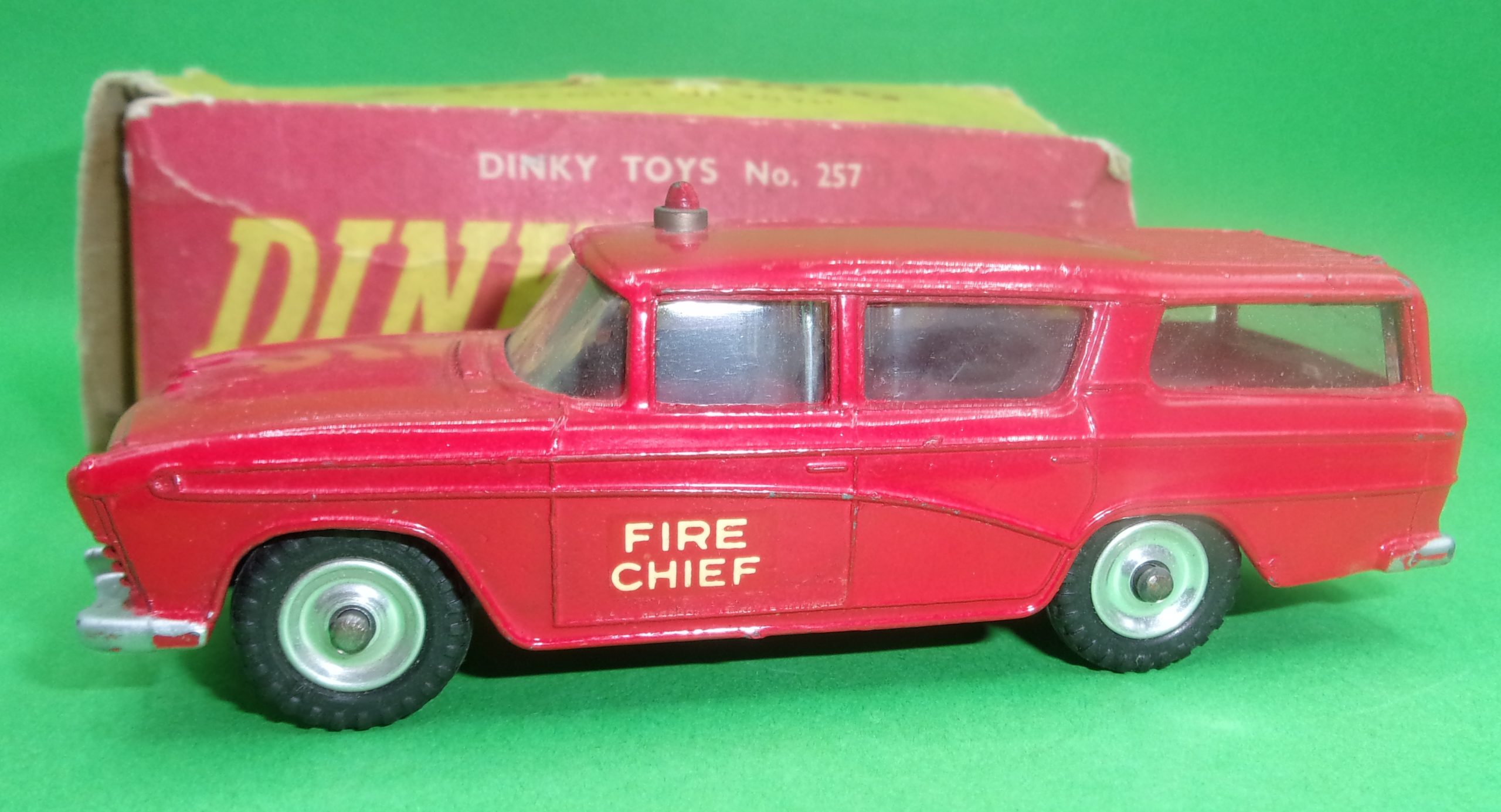 Boxed Dinky Toys 357 Nash Rambler Fire Chief Car