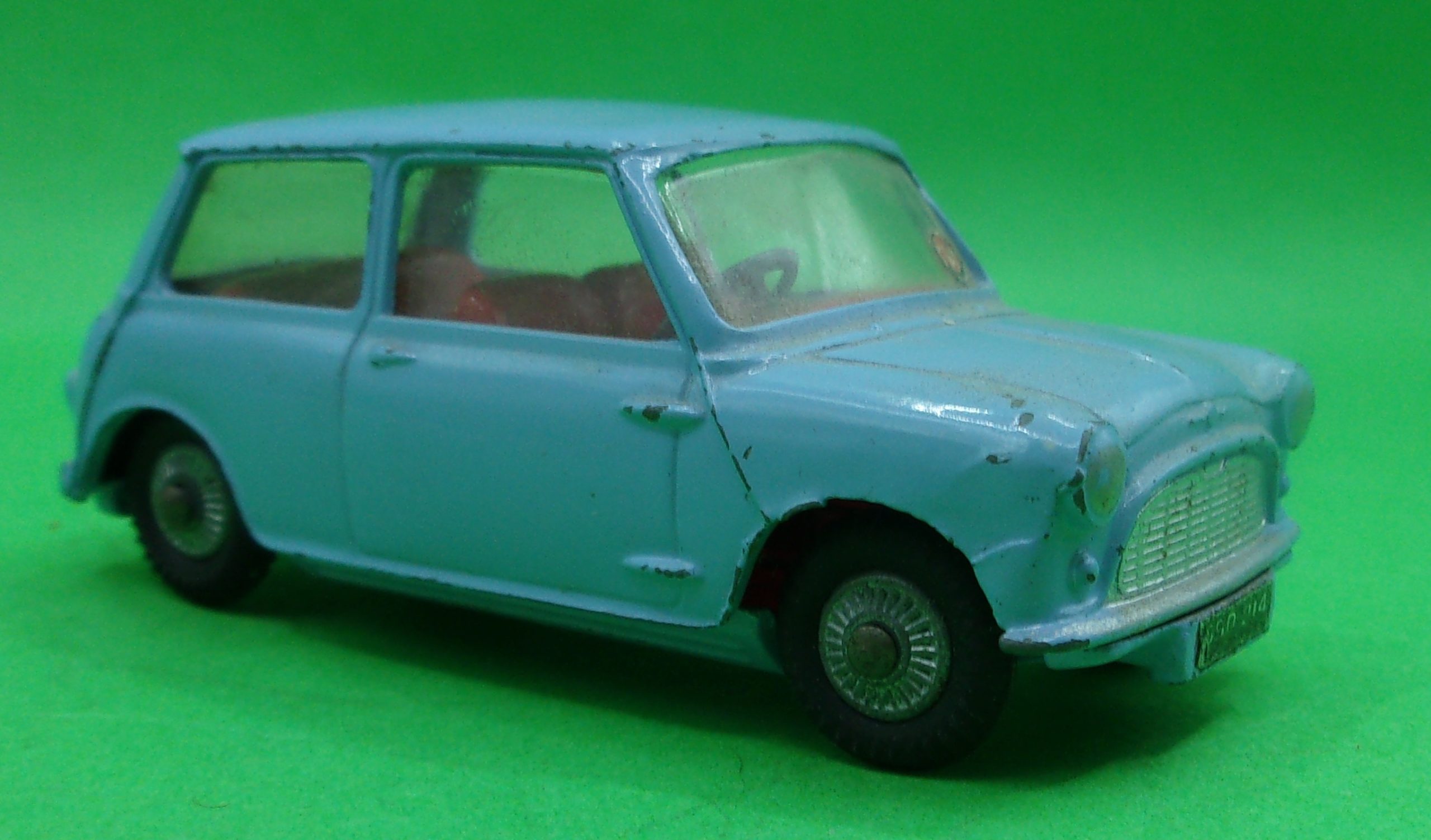 Corgi Toys 226 Morris Mini-Minor - Image 4